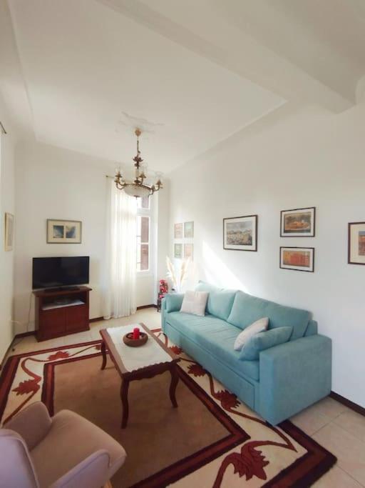 Calliope'S Neoclassical Home In The Heart Of Plaka Atene Esterno foto