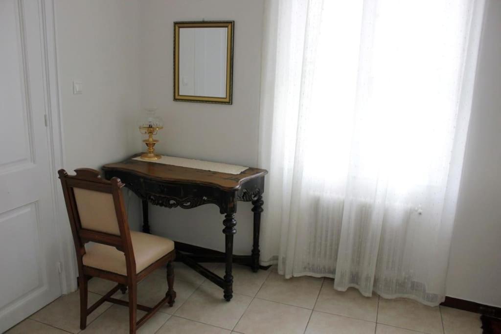 Calliope'S Neoclassical Home In The Heart Of Plaka Atene Esterno foto