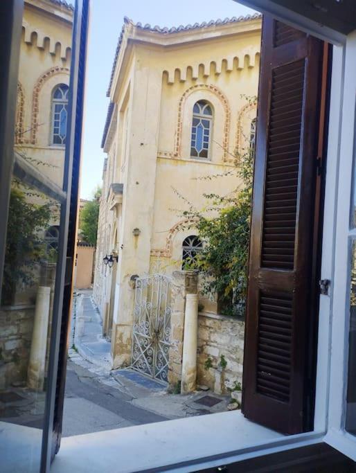 Calliope'S Neoclassical Home In The Heart Of Plaka Atene Esterno foto